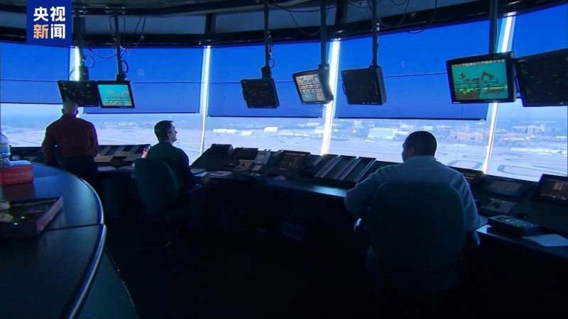 视频丨美政府“停摆”持续 单日超过1万架次航班延误