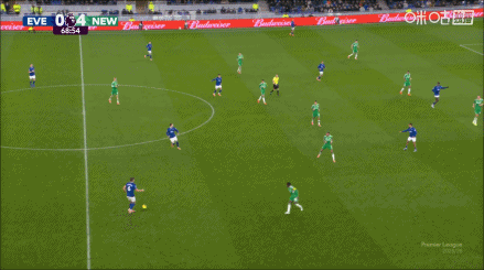 联赛两连胜！纽卡4-1埃弗顿 佳夫双响皮克福德失误沃尔特马德破门