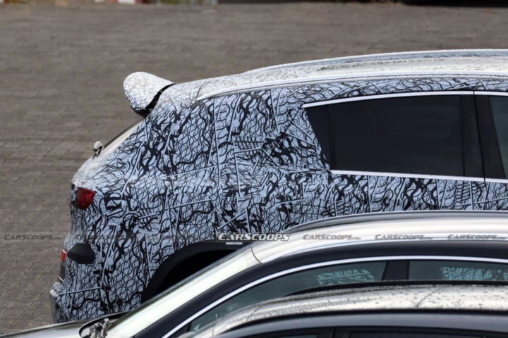 奔驰最强 AMG SUV 即将登场!3 电机 900 马力,性能看齐保时捷