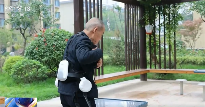 “科技范儿”“悦己型”……银发消费花式“上新”潜能迸发 服务供给加速升级