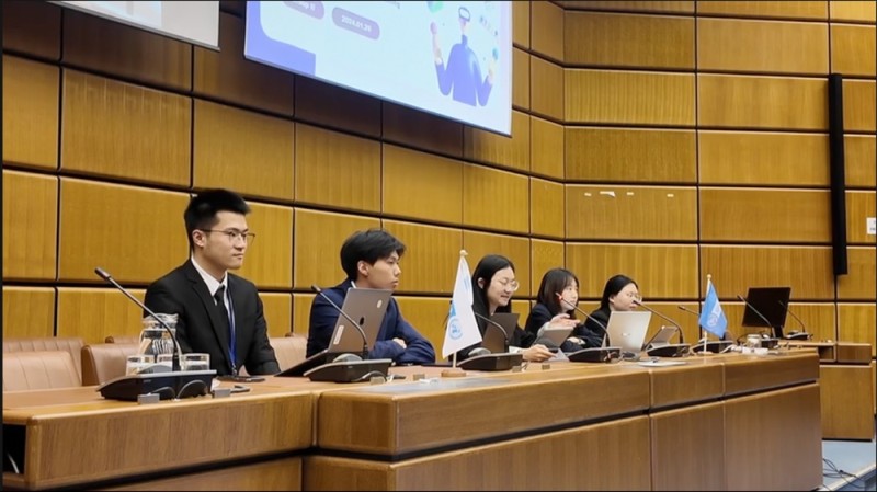 【理响中国・薪火“燃”青春】讲述真实的中国故事：从主动迎客到远播四海