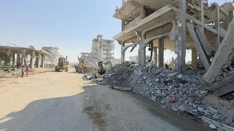 7点出发｜致敬！民警油罐车内救人时不幸牺牲，年仅34岁！