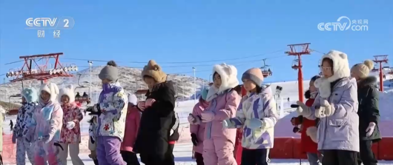 “冰雪假期”催热冬季游 “交通畅行+惠民礼包”激发文旅消费热潮