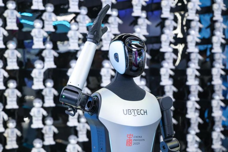 联播+｜立足大湾区 读懂总书记“火车头”之喻