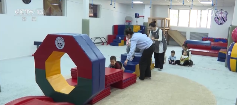 生娃基本不花钱！“医育结合”伴幼儿健康成长 多维度解读生育支持政策↓