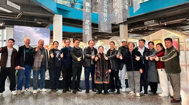 以笔墨铸时代风骨 用绘画助文化发展――北派山水艺术中心画家湖南采风创作行