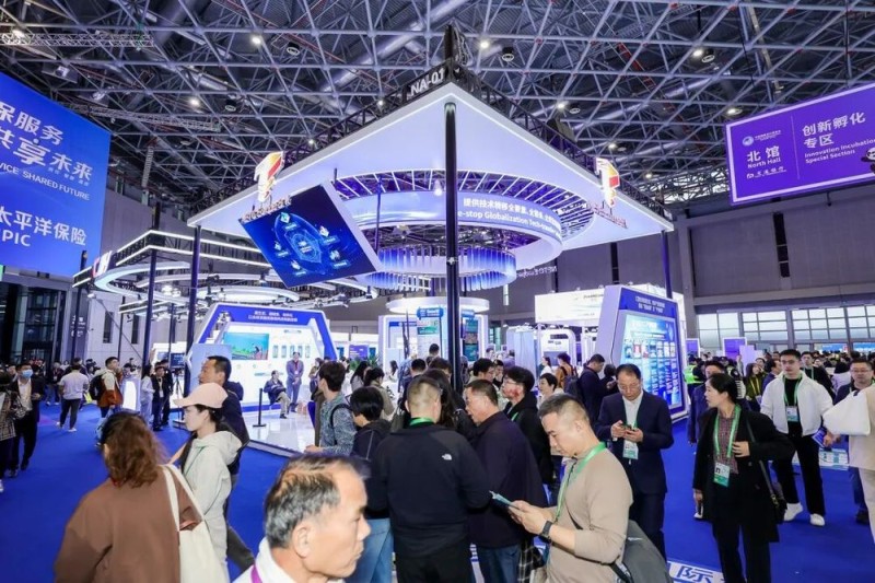 7倍增长！500个项目在进博会创新孵化专区“秀肌肉”