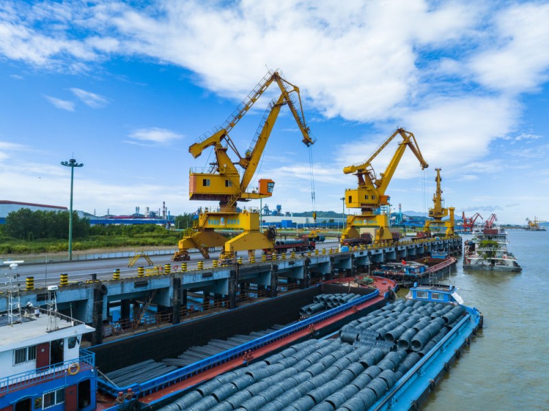 中国经济样本观察・县域样本篇｜30万人口小县，如何打造千亿级工业强县？