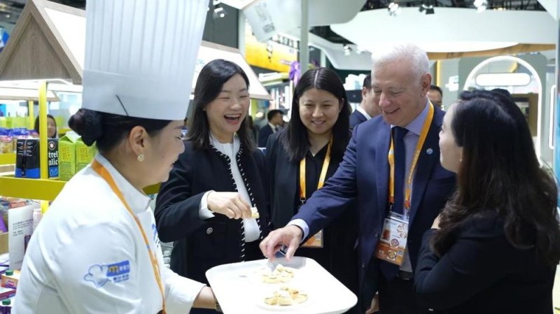 进博8年再创纪录!外企点赞中国大市场!