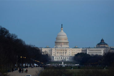 7点出发｜高铁票买到19排车厢仅17排？官方最新回应！