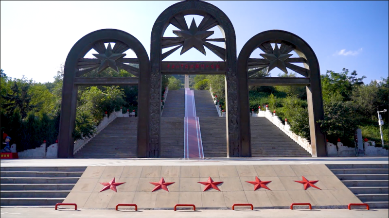 【理响中国・薪火“燃”青春】迈步踏上新长征：以青春密码解时代命题