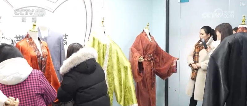 品质、数智，增长9.6%！多角度“数”读数字消费新亮点