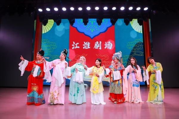 【2025打卡中国】淮安收官:“探汉王陵”感汉风磅礴 “赏黄梅戏”品人文鲜活 【2025打卡中国】淮安收官:“探汉王陵”感汉风磅礴 “赏黄梅戏”品人文鲜活