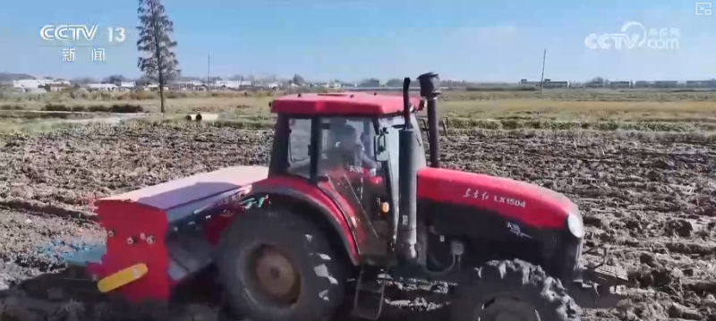 “新技术+新设备”高效赋能秋冬种 落实关键措施“组合拳”夯实粮食生产基础