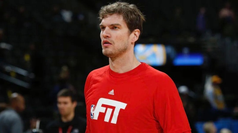 2个月赚了6.5亿！杨瀚森的位置比斯普利特更稳固，开拓者输球不是坏事