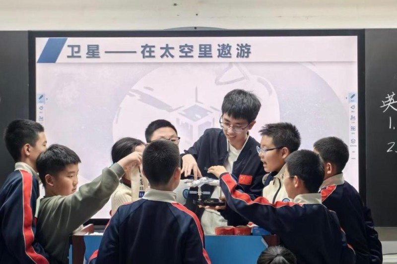 四中全会精神在基层丨哈工大“造卫星”的“小课堂”有了“新教案”