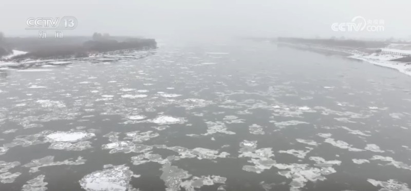 多地迎来降雪降温天气 各部门积极应对保民生