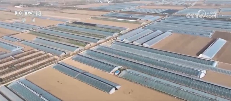 多地迎来降雪降温天气 各部门积极应对保民生