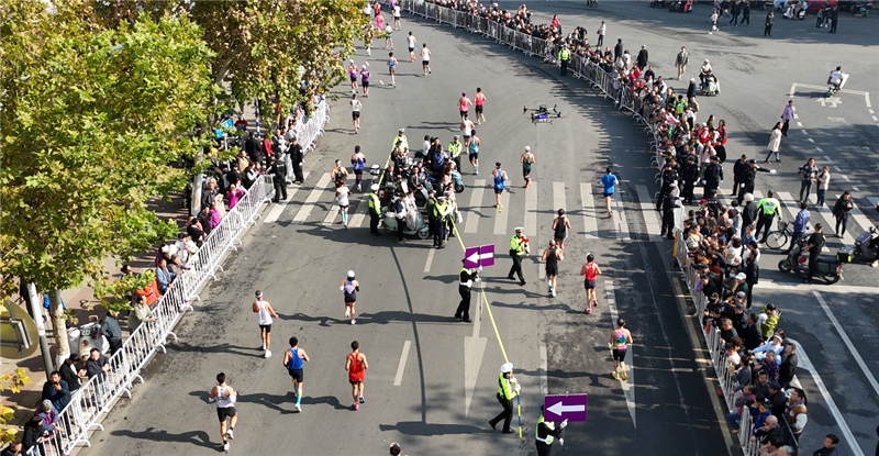 视频丨南马“岛式穿越”获赞!网友:建议全国推广