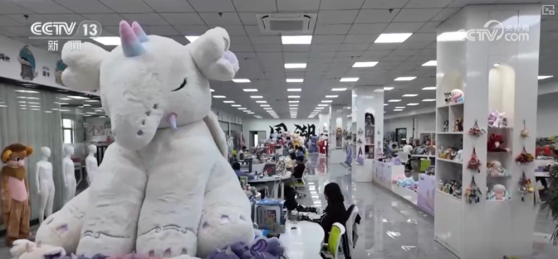 “爆款”“上头”！多维度观察 外贸凭借“硬核支撑”铺开全球贸易“网络”