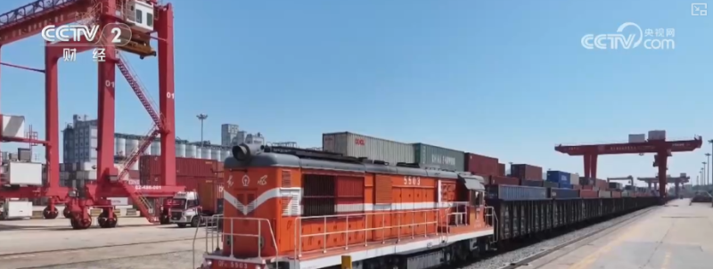 国产汽车加快“出海”步伐 新能源车出口尤为抢眼