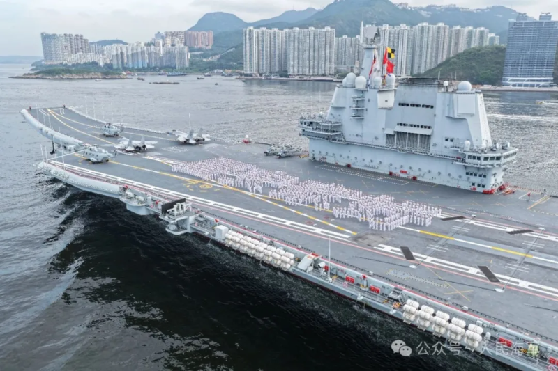 什么？这个动作走红竟已是13年前了！