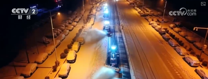 清扫、巡逻、走访……各部门协力应对风雪 保障道路畅通与群众生产生活