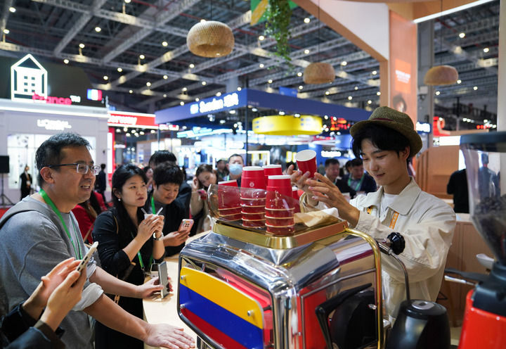 在开放共享中奔赴美好未来――第八届中国国际进口博览会观察