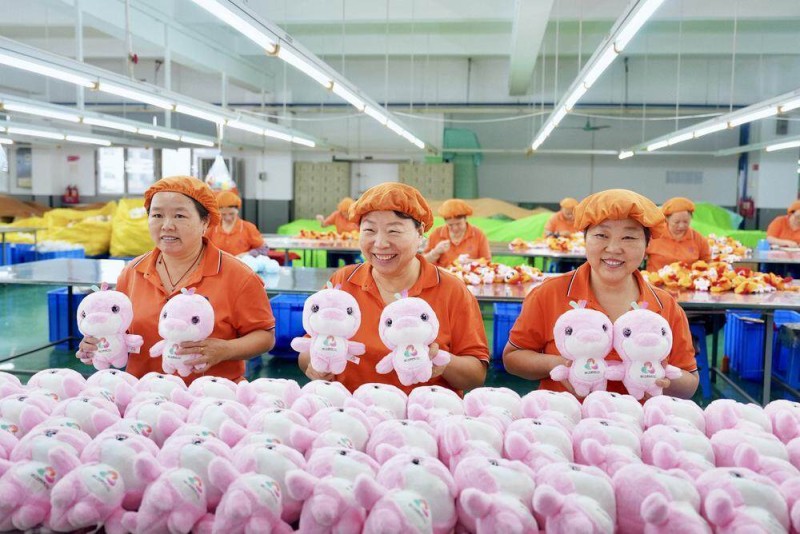 卖出6.8亿,十五运会吉祥物如何成为顶流?丨热财经