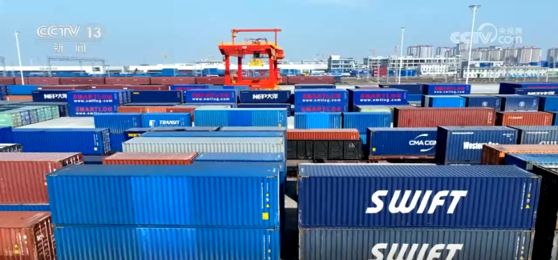 迈向“十五五”美丽图景・一线见闻 | “硬核”支撑发力 “钢铁驼队”加速启程