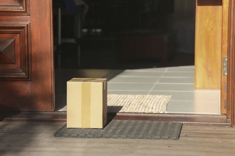 只是“帮”人取个快递,21岁大学生被判无期!咋回事?