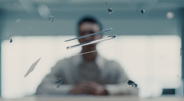 1999 元的 moto Air 手机，为什么比 iPhone Air 更香？