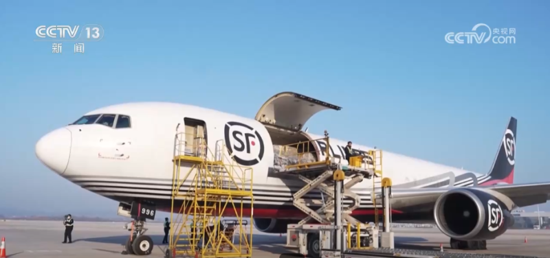 10月民航运输客旺货畅 空中交通“大动脉”畅通有力