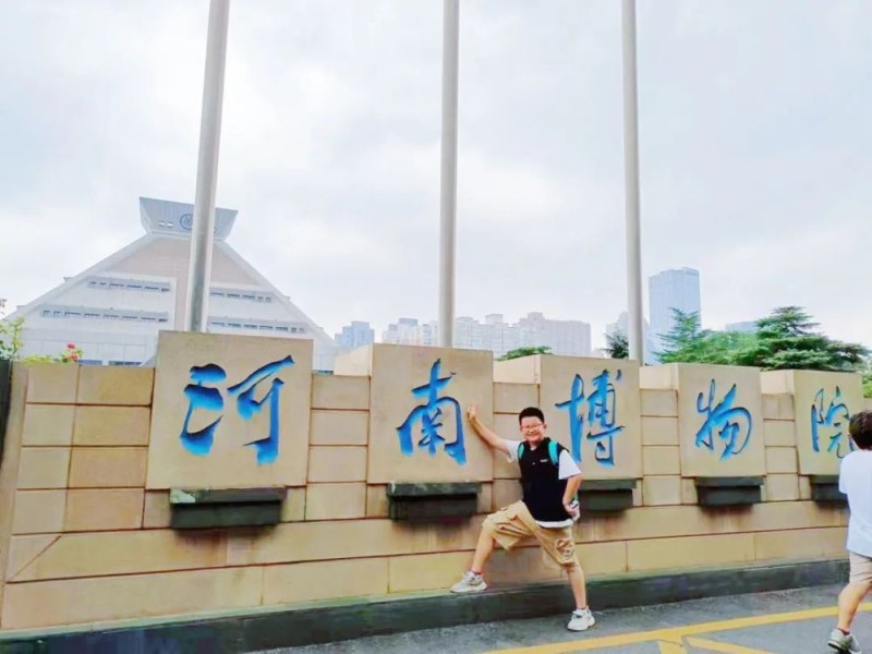 将卧室“爆改”成博物馆?这位初中生火了!