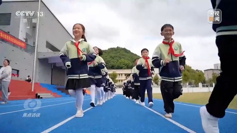 焦点访谈丨娃放春秋假 爸妈不在家?看各地“花式托管”接住焦虑