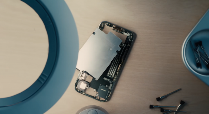 1999 元的 moto Air 手机，为什么比 iPhone Air 更香？