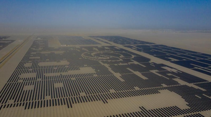 戈壁的光、草原的风、远方的水 这样成为供暖的电