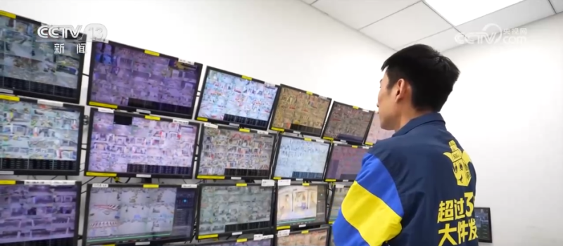 科技赋能快递业跑出“加速度” “小包裹”见证经济“大活力”