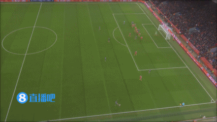 三连败！利物浦1-4埃因霍温近7场4负 范戴克离谱送点科纳特失误