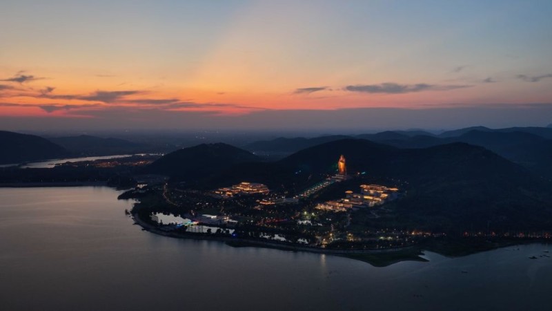新华视点|文旅消费提质升级 多地经济焕发冬日新活力