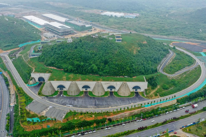 地球快养不起 AI 了，谷歌英伟达被逼上太空，结果便宜了马斯克