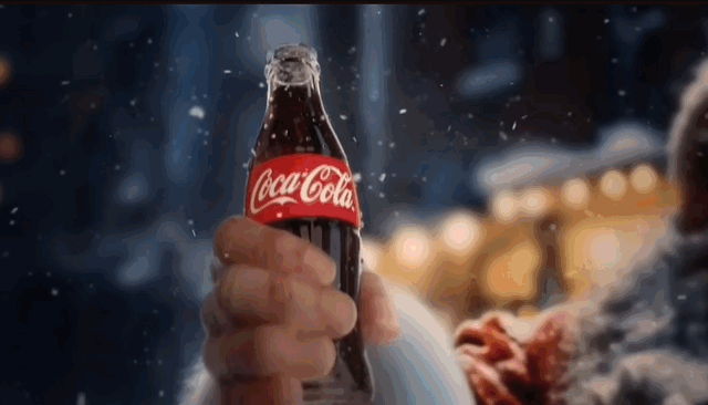 可口可乐，你浓眉大眼的也用 AI 做广告了？
