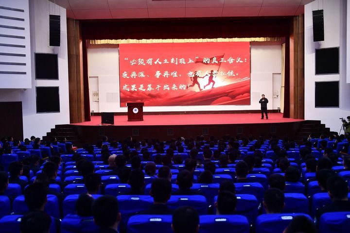 突破“卡脖子”技术的底气从何处来――首都产业一线科技人才走进高校见闻