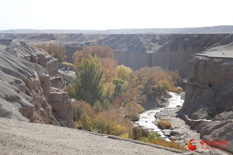 何以中国・壁画里的中国|榆林窟壁画:古人的生活图鉴 “晒”出千年烟火气