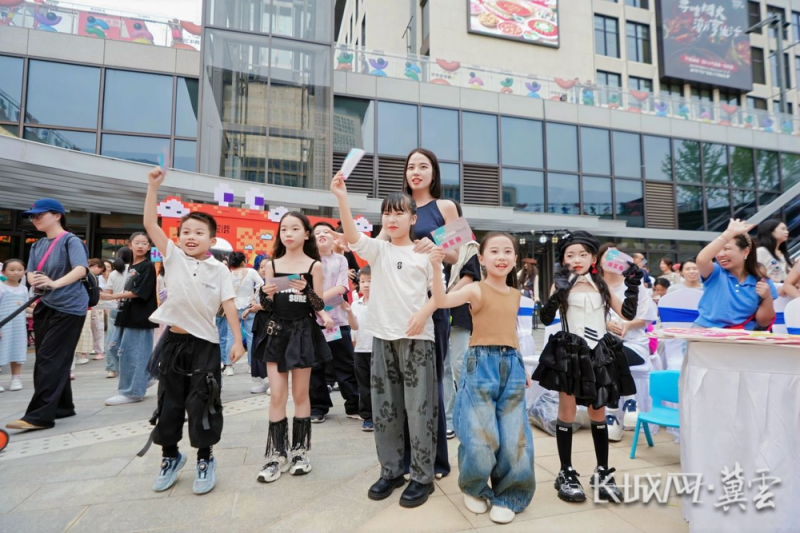 1761531488612054401_s 雄安,一座现代化新城正拔节生长