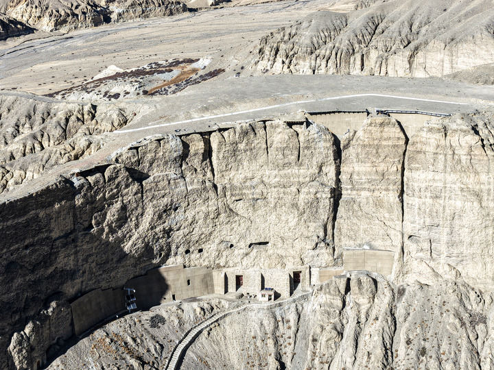 “守护时光，然后向未来传递”――西藏阿里“皮央和东嘎遗址”的石窟守护人