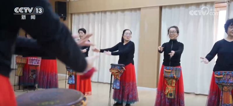 旺盛需求催生超万亿级“银发经济”大市场 智慧赋能让“享老”更有温度