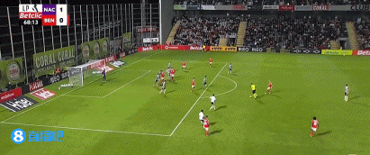 逆转！本菲卡2-1葡萄牙国民先赛距榜首3分 帕夫利季斯绝杀破门