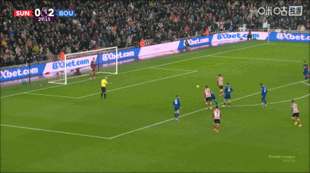 让二追三！桑德兰3-2逆转伯恩茅斯 勒费点射特劳雷布罗比建功