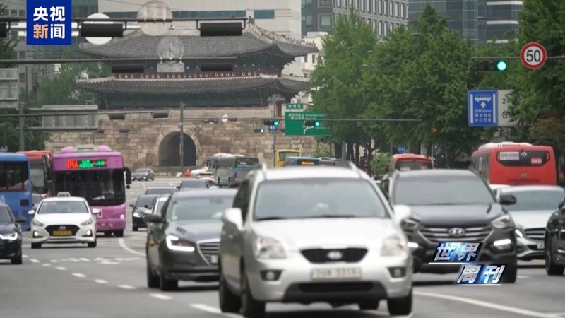 世界周刊丨上任满月频挑衅 高市早苗暴露日本“危险转向”